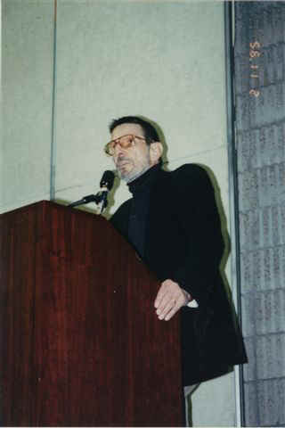 Nimoy1.JPG (22548 bytes)
